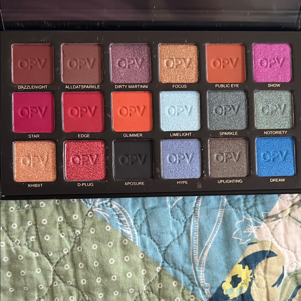 OPV Eyeshadow Palette - Spotlight